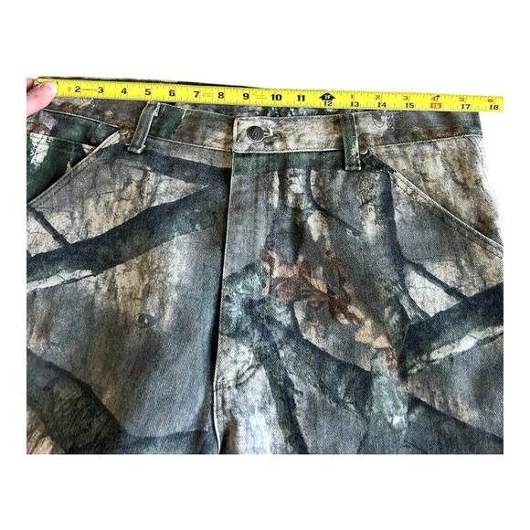 Wrangler Pro Gear Realtree Hardwoods Camo Jeans 36” X 30 1/2” - Picture 3 of 7